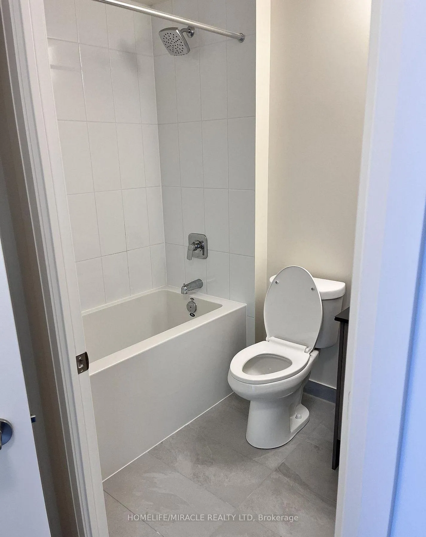 Photo 10 of Unit 1407, 27 Korda Gate, Vaughan, Vellore Village — HOMEH