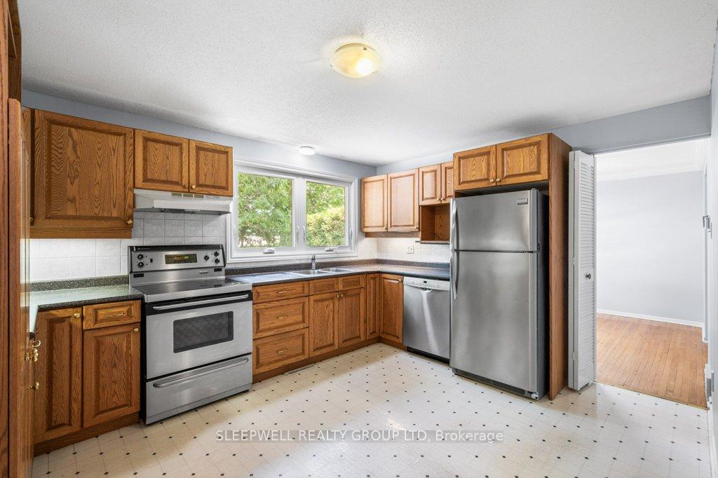 Photo 18 of 43 Parkglen Drive, Ottawa, Meadowlands/St. Claire Gardens — HOMEH
