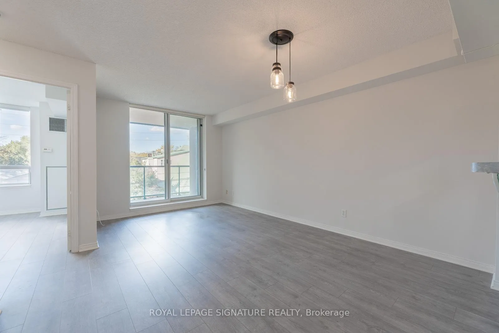 Photo 3 of Unit 317, 1733 Queen Street E, Toronto, The Beaches — HOMEH
