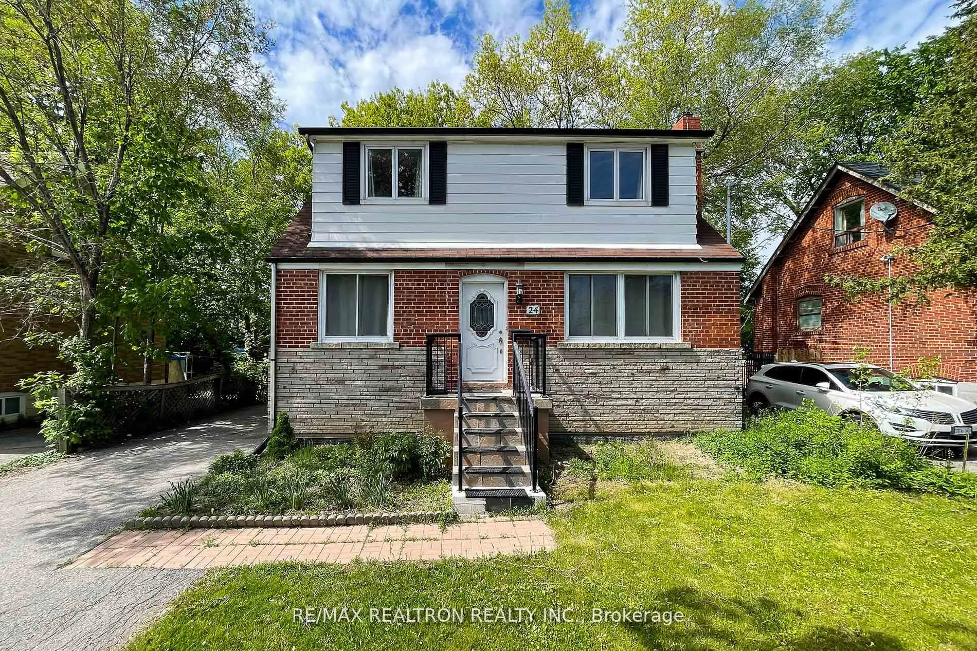 Front of 24 Highland Park Boulevard