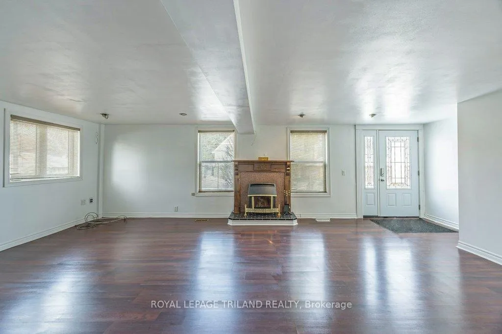 Photo 6 of 46309 Sparta Line, Central Elgin, Sparta — HOMEH