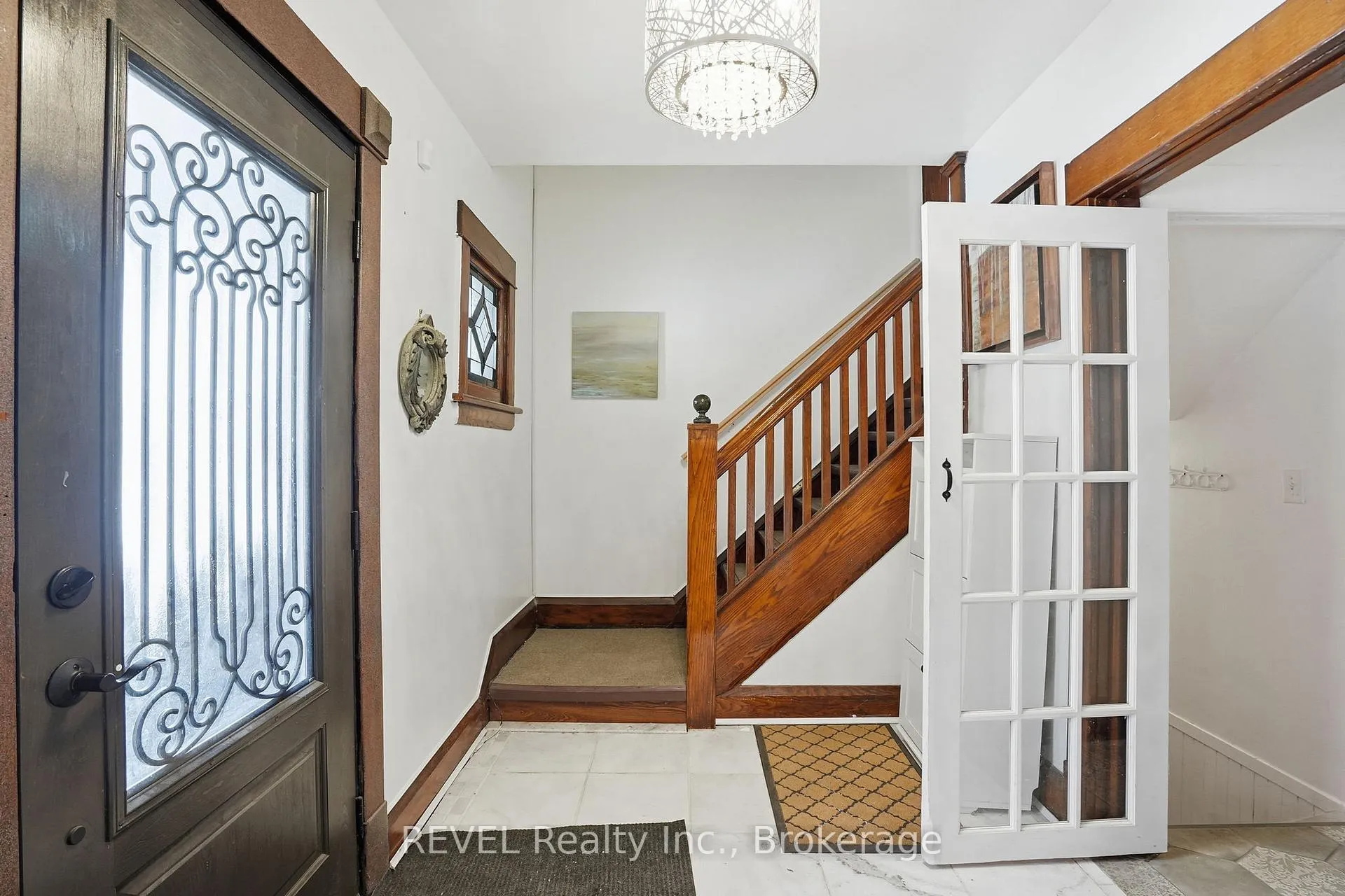 Photo 6 of 4908 Simcoe Street, Niagara Falls, Cherrywood — HOMEH