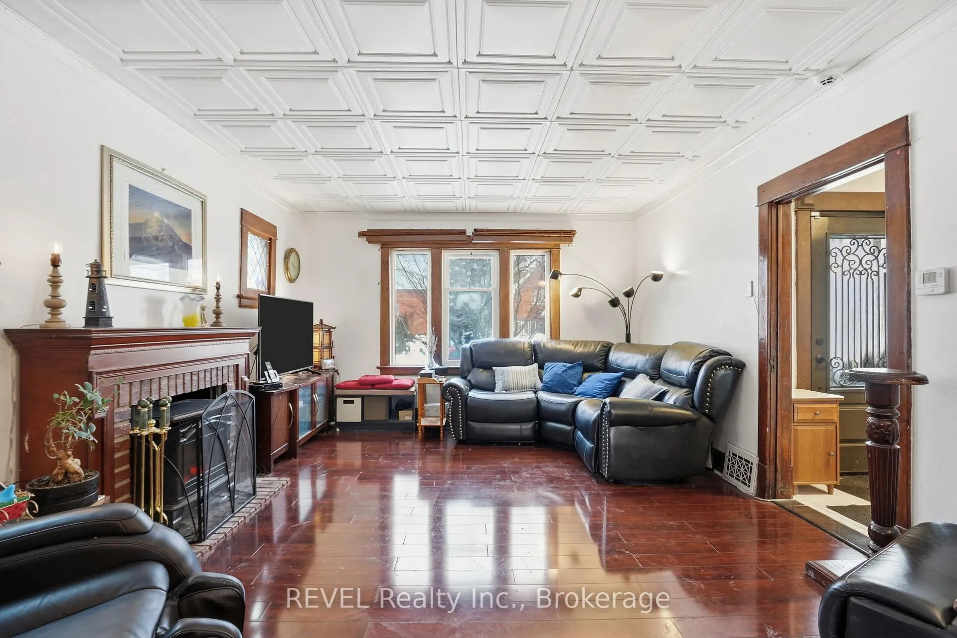 Photo 10 of 4908 Simcoe Street, Niagara Falls, Cherrywood — HOMEH