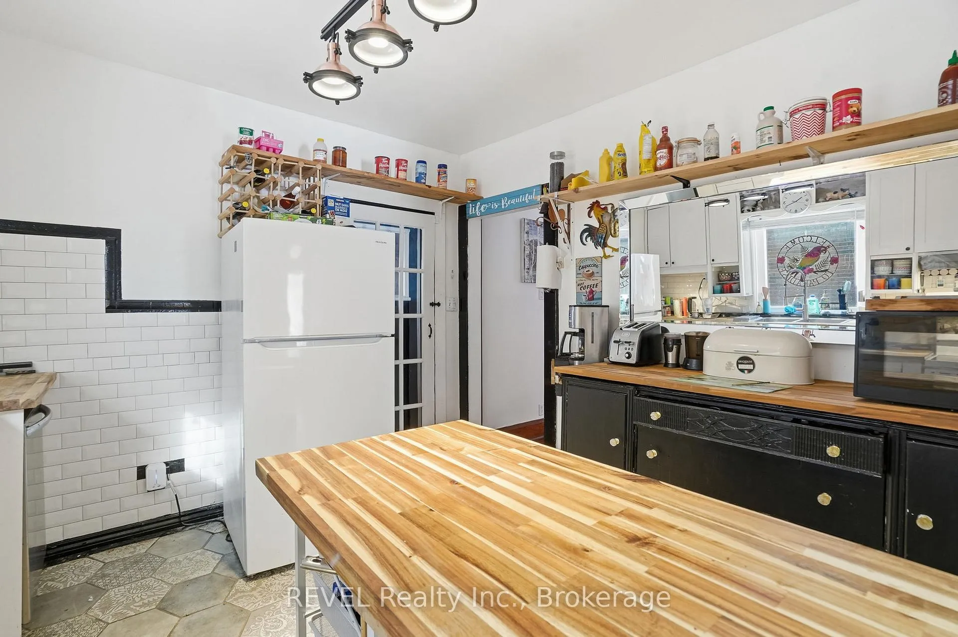 Photo 19 of 4908 Simcoe Street, Niagara Falls, Cherrywood — HOMEH