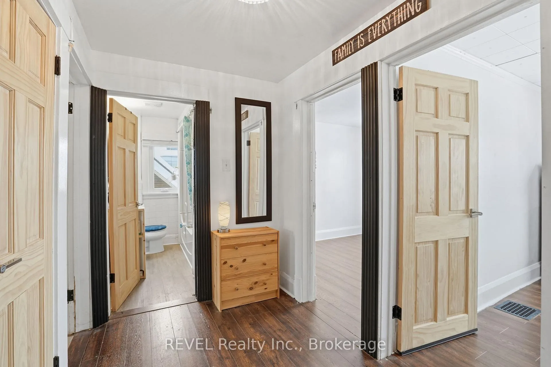 Photo 20 of 4908 Simcoe Street, Niagara Falls, Cherrywood — HOMEH