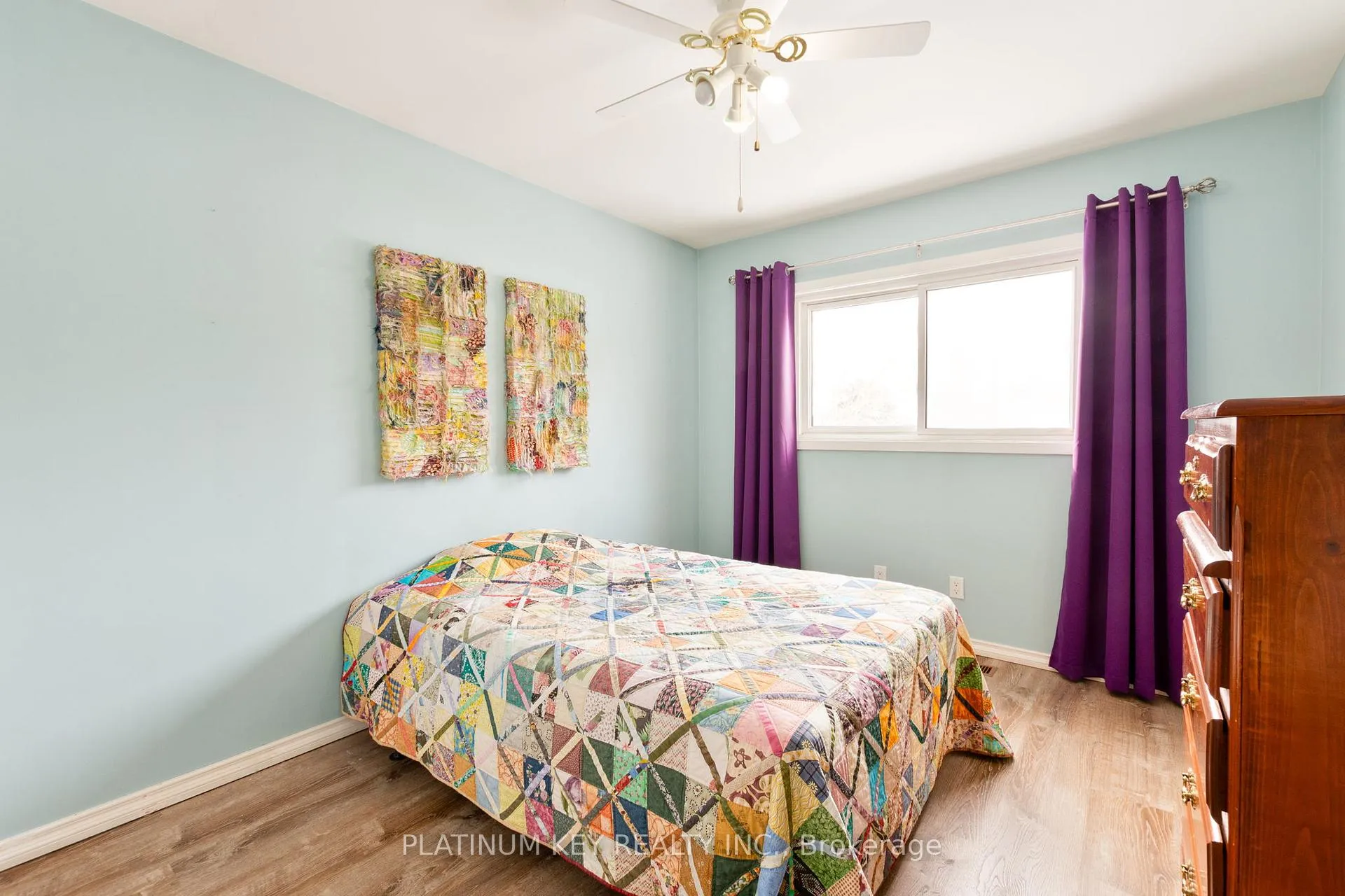 Photo 15 of 237A Stella Avenue, Southwest Middlesex, Glencoe — HOMEH