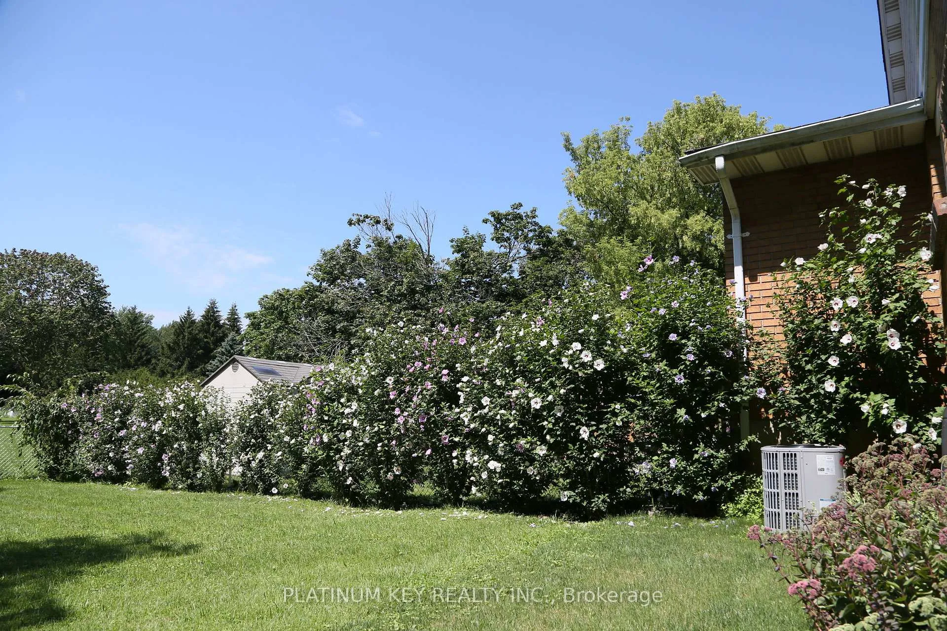 Photo 32 of 237A Stella Avenue, Southwest Middlesex, Glencoe — HOMEH