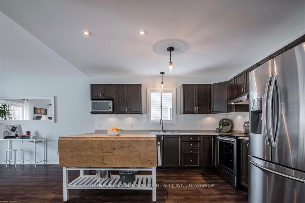 Photo 4 of 625 Walters Street, Kingston, Kingston East (Incl Barret Crt) — HOMEH