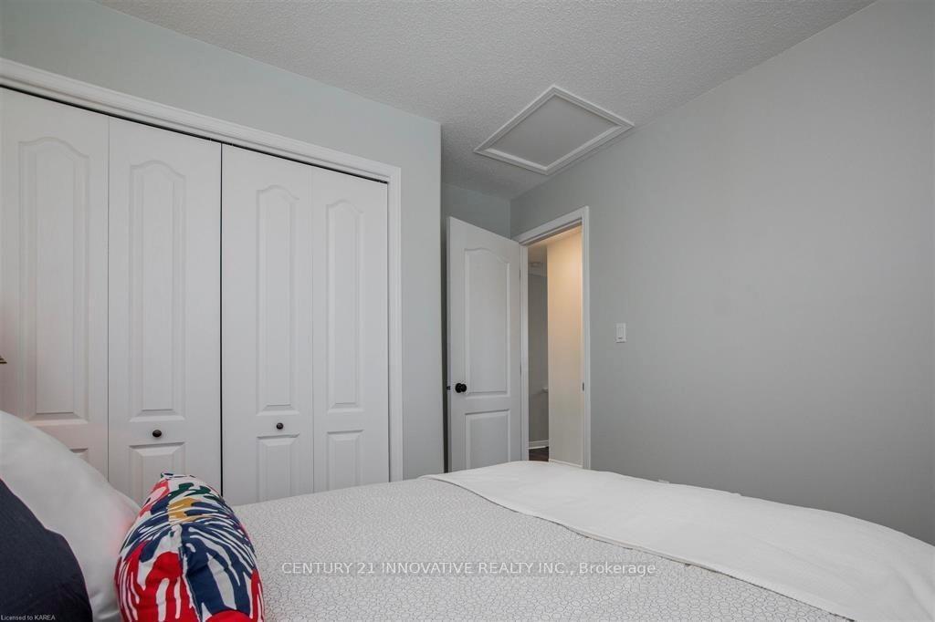 Photo 19 of 625 Walters Street, Kingston, Kingston East (Incl Barret Crt) — HOMEH