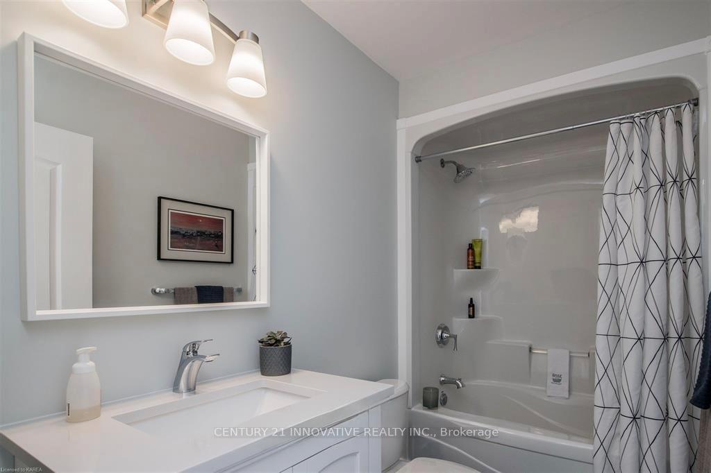 Photo 20 of 625 Walters Street, Kingston, Kingston East (Incl Barret Crt) — HOMEH