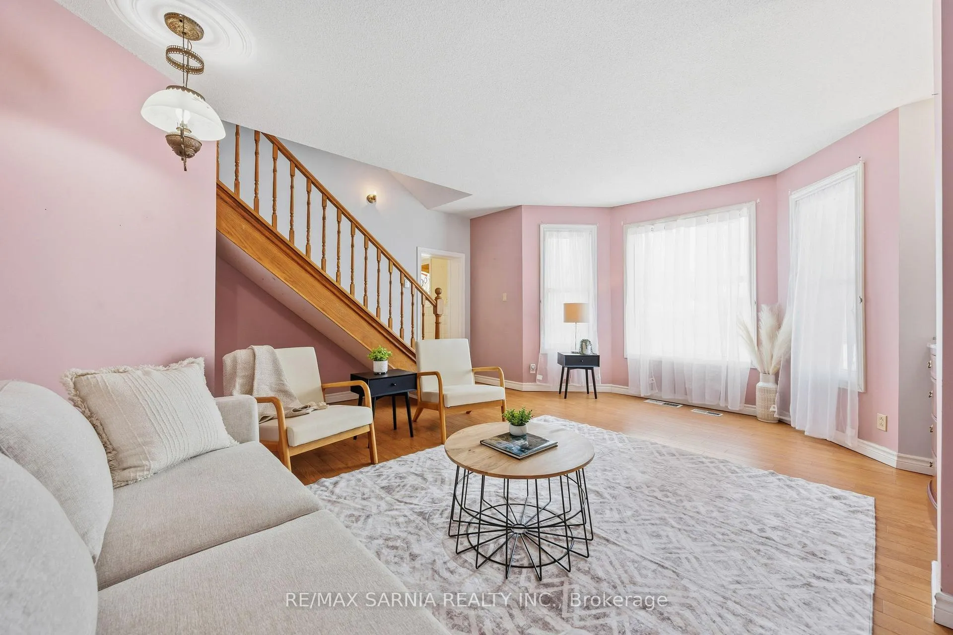 Photo 7 of 216 Vidal Street S, Sarnia — HOMEH