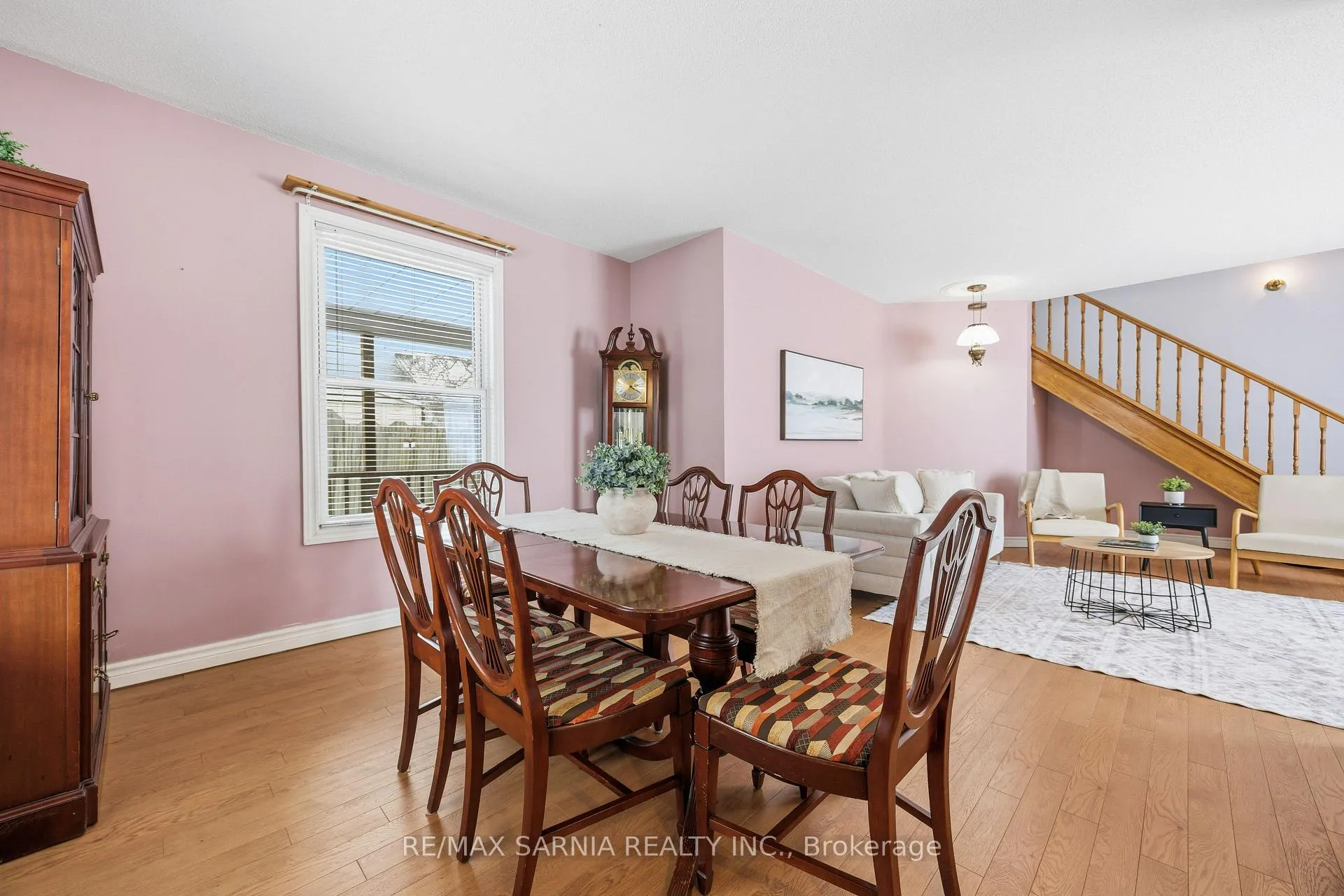 Photo 11 of 216 Vidal Street S, Sarnia — HOMEH