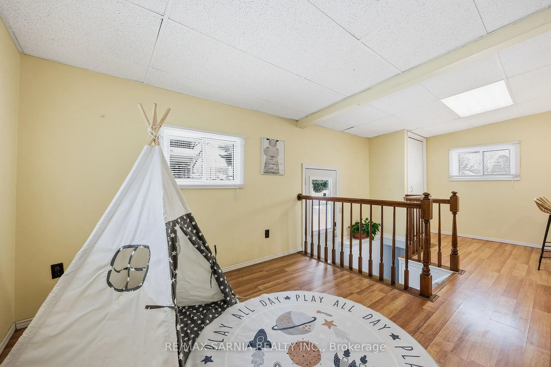 Photo 19 of 216 Vidal Street S, Sarnia — HOMEH