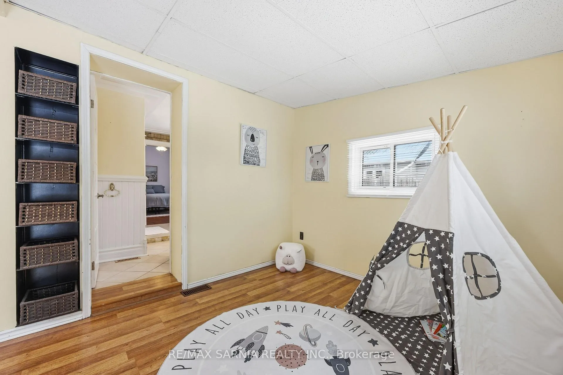 Photo 20 of 216 Vidal Street S, Sarnia — HOMEH