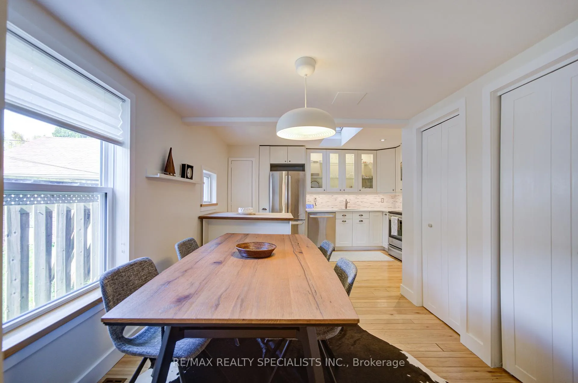 Photo 11 of 9 Grandview Drive, St. Catharines, Port Weller — HOMEH