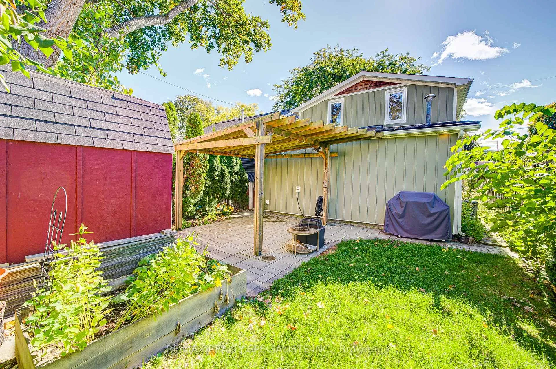 Photo 38 of 9 Grandview Drive, St. Catharines, Port Weller — HOMEH