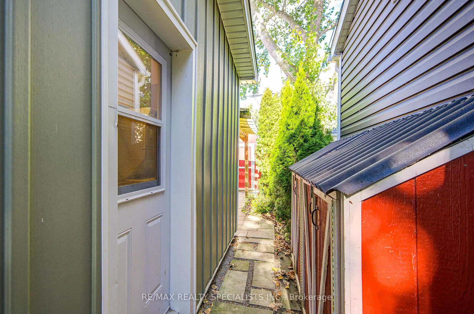 Photo 41 of 9 Grandview Drive, St. Catharines, Port Weller — HOMEH