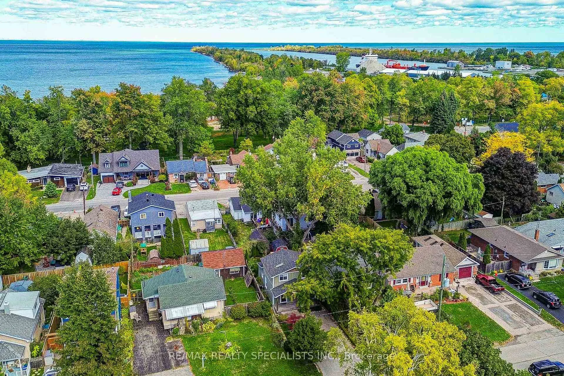 Photo 48 of 9 Grandview Drive, St. Catharines, Port Weller — HOMEH