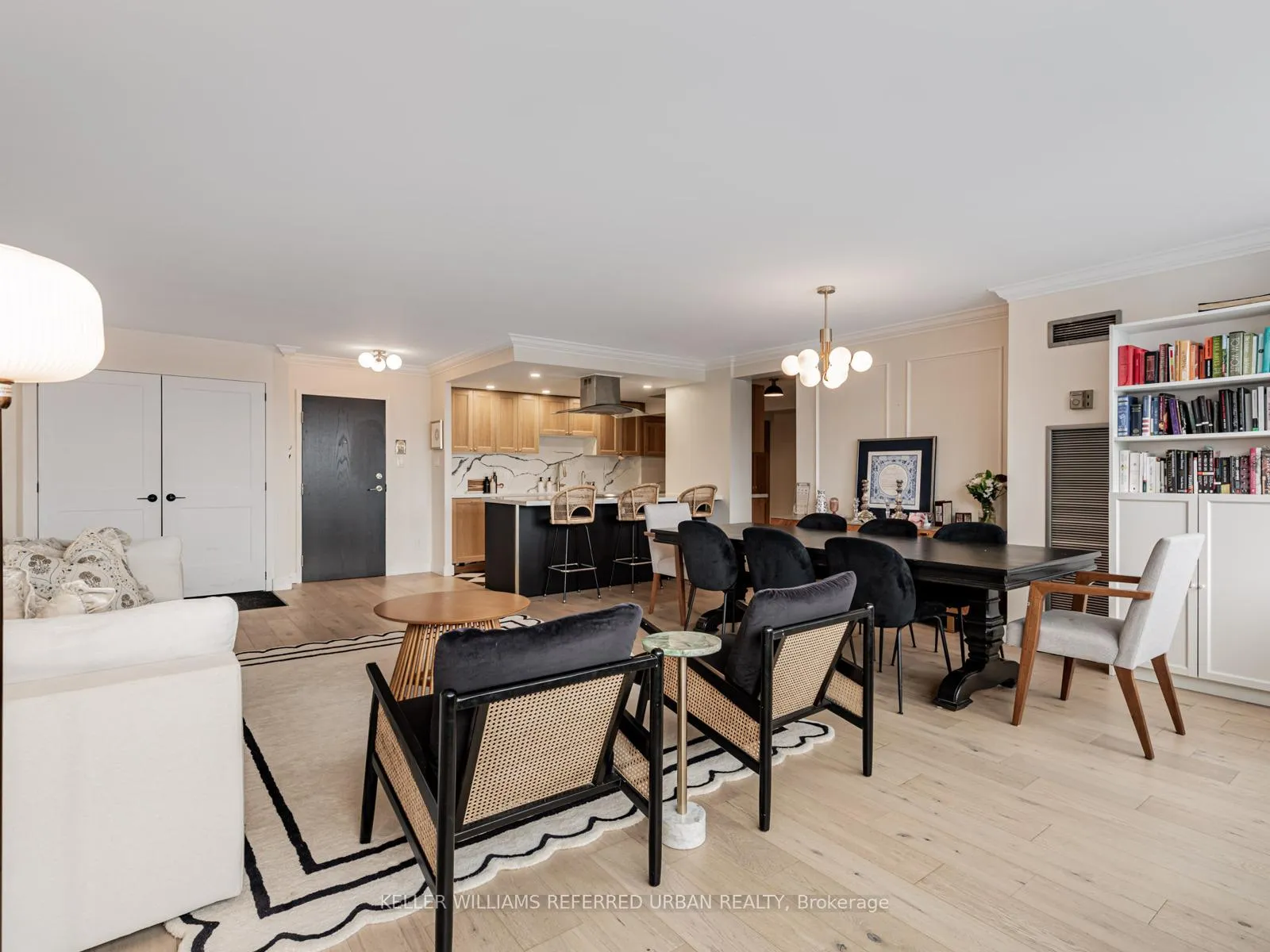 Photo 14 of Unit 412, 3000 Bathurst Street, Toronto, Englemount-Lawrence — HOMEH