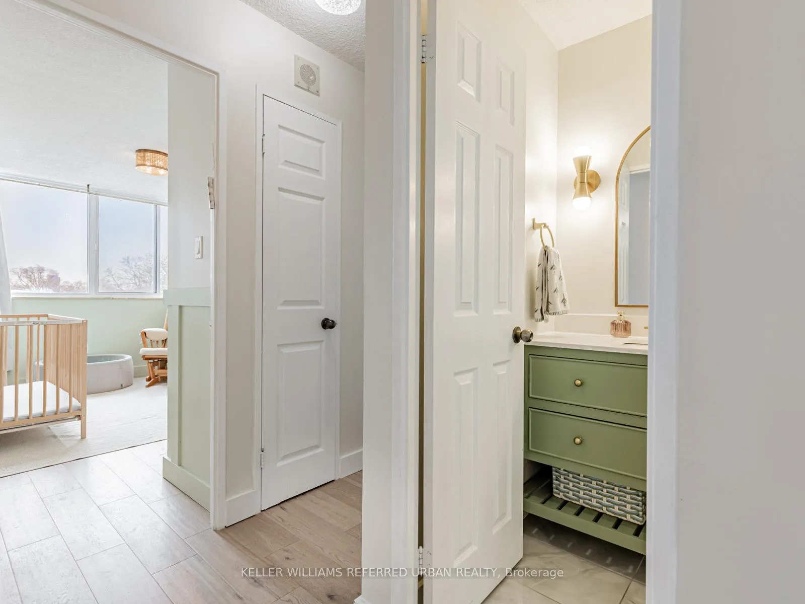 Photo 18 of Unit 412, 3000 Bathurst Street, Toronto, Englemount-Lawrence — HOMEH