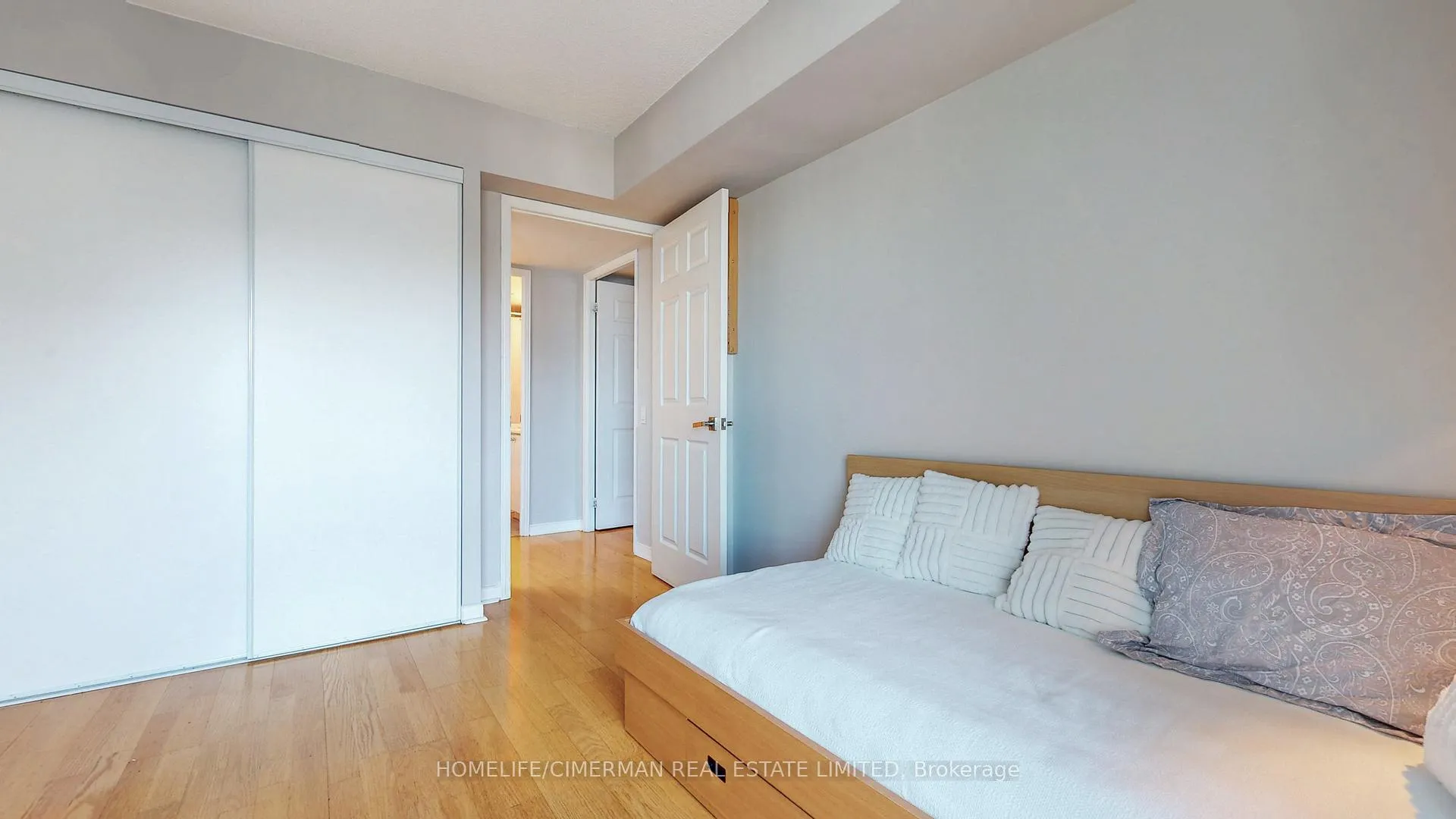 Photo 37 of Unit 702, 5 Emerald Lane, Vaughan, Crestwood-Springfarm-Yorkhill — HOMEH