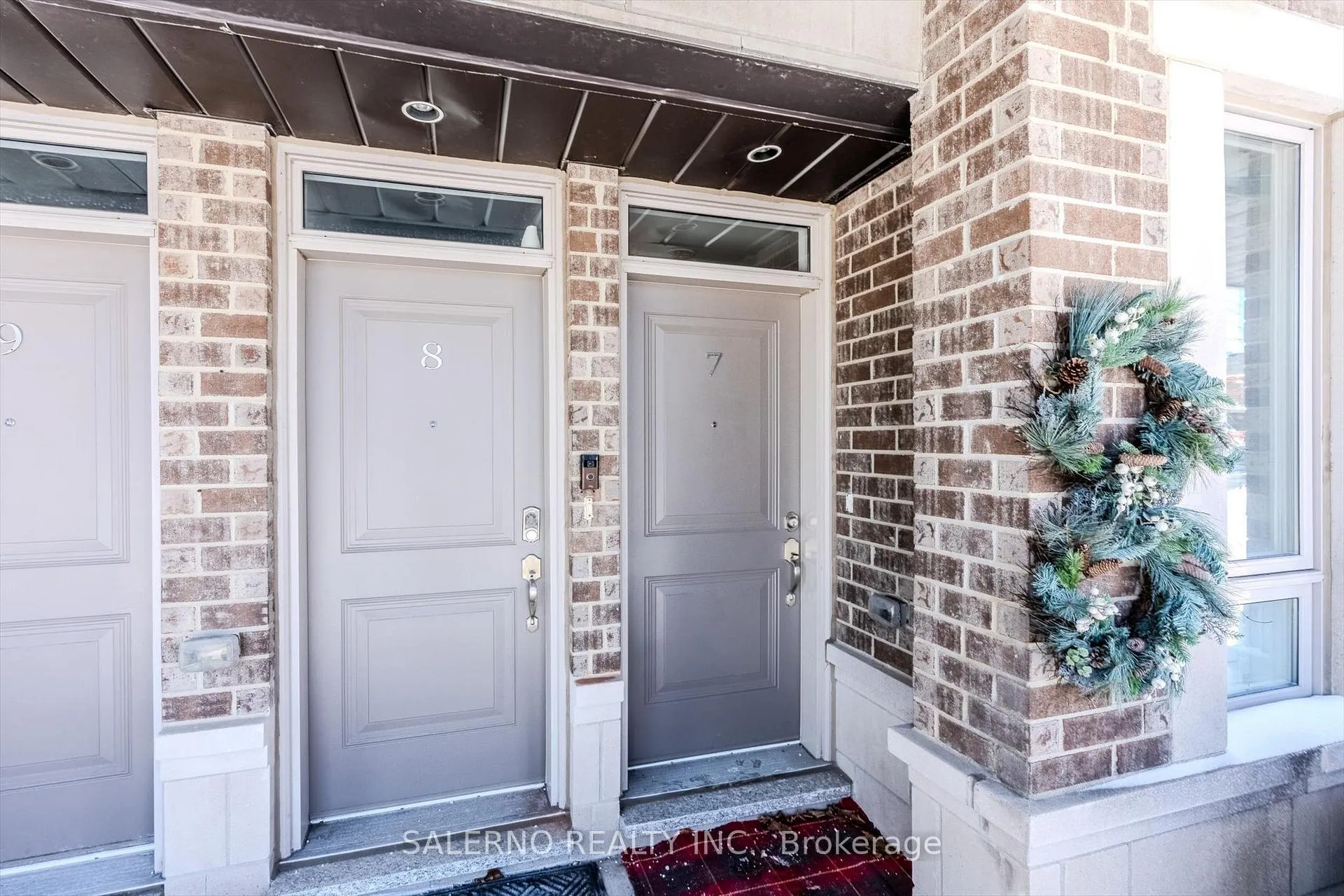 Photo 3 of Unit 7, 125 Kayla Crescent, Vaughan, Maple — HOMEH