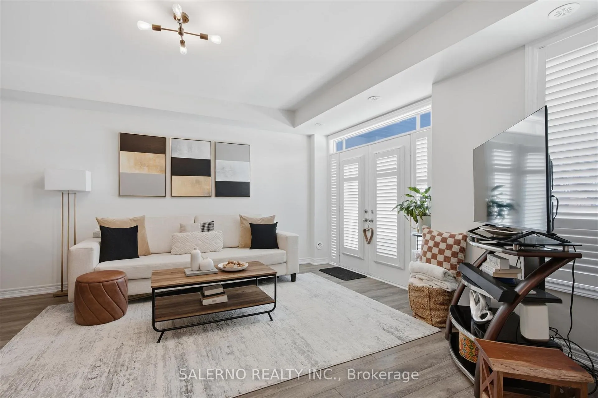 Photo 5 of Unit 7, 125 Kayla Crescent, Vaughan, Maple — HOMEH
