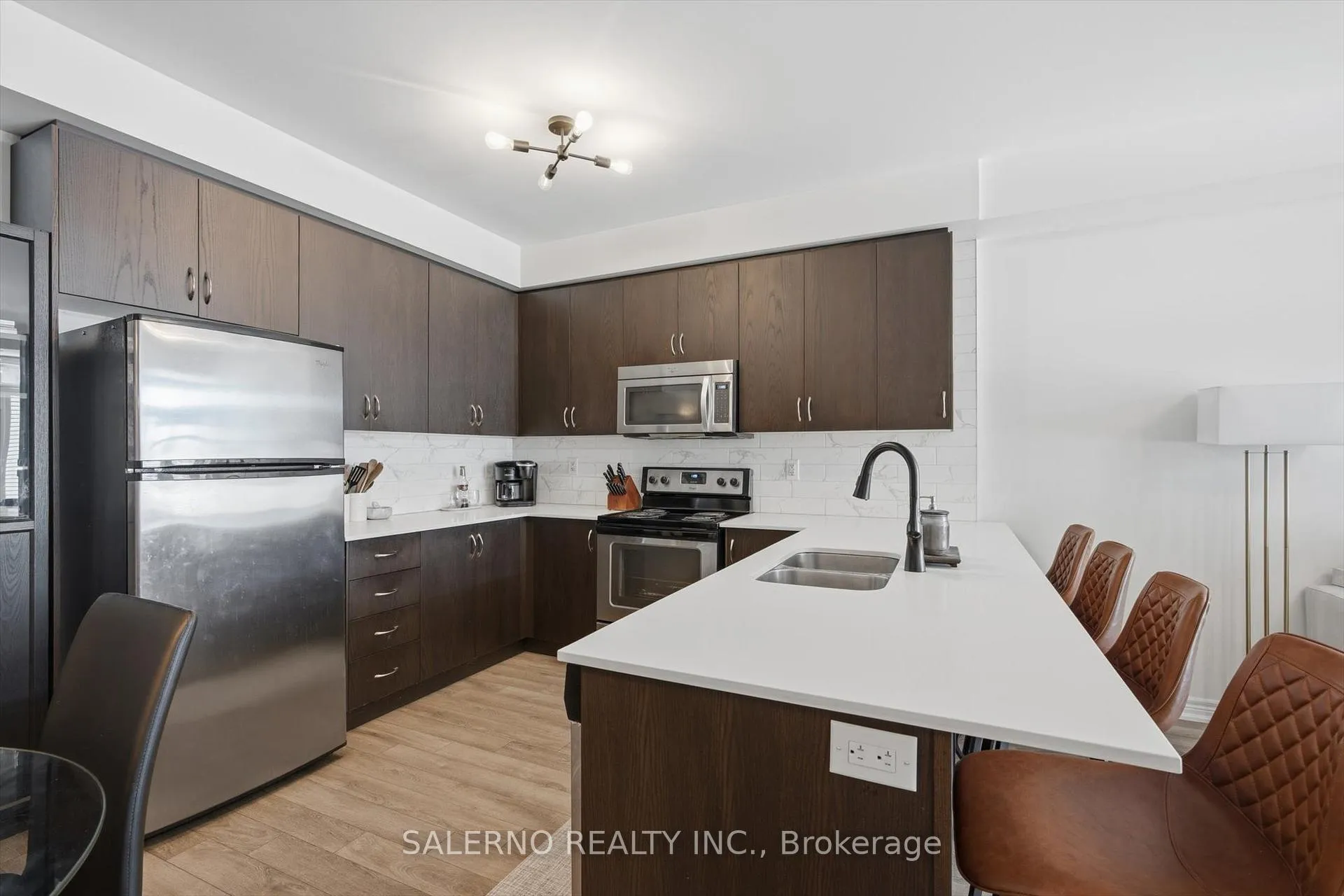Photo 9 of Unit 7, 125 Kayla Crescent, Vaughan, Maple — HOMEH
