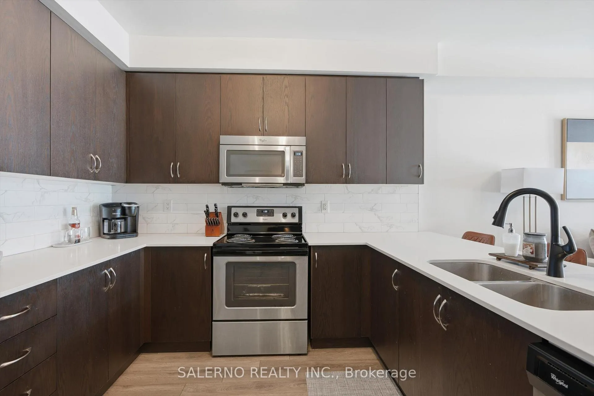 Photo 10 of Unit 7, 125 Kayla Crescent, Vaughan, Maple — HOMEH