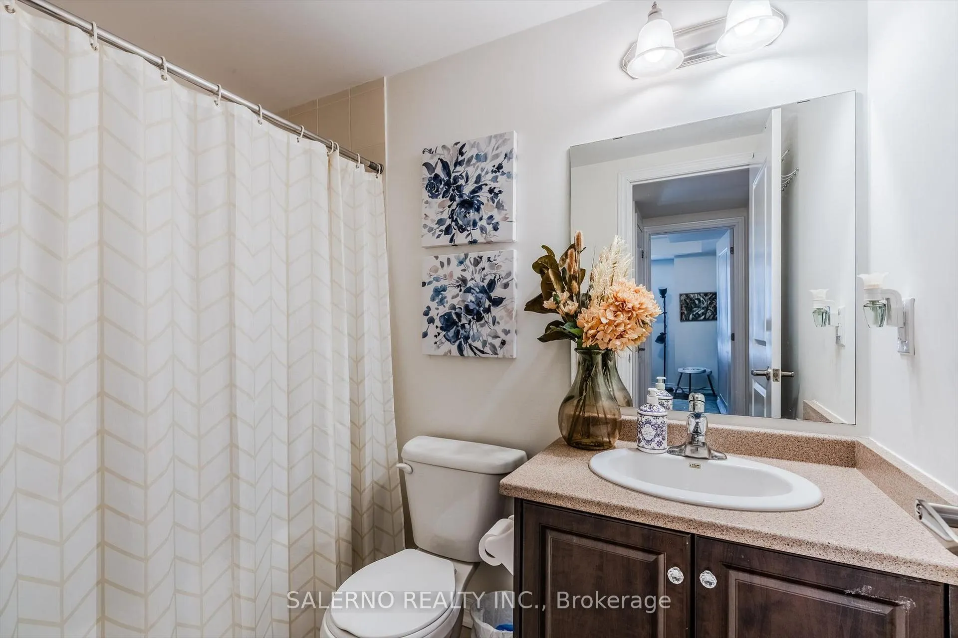 Photo 19 of Unit 7, 125 Kayla Crescent, Vaughan, Maple — HOMEH