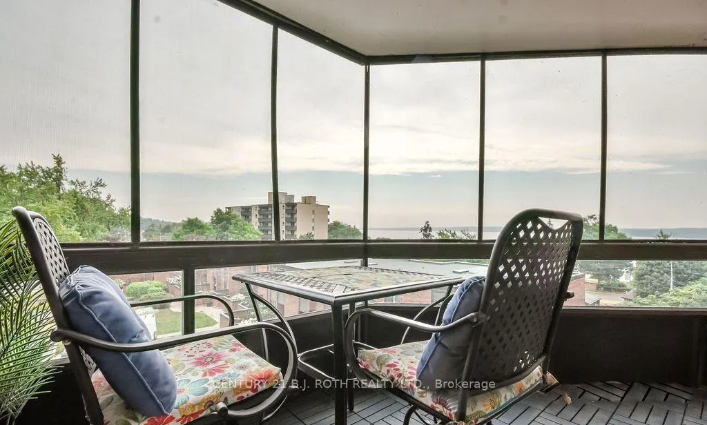 Photo 5 of Unit 405, 181 Collier Street, Barrie, North Shore — HOMEH