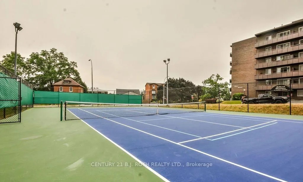 Photo 6 of Unit 405, 181 Collier Street, Barrie, North Shore — HOMEH