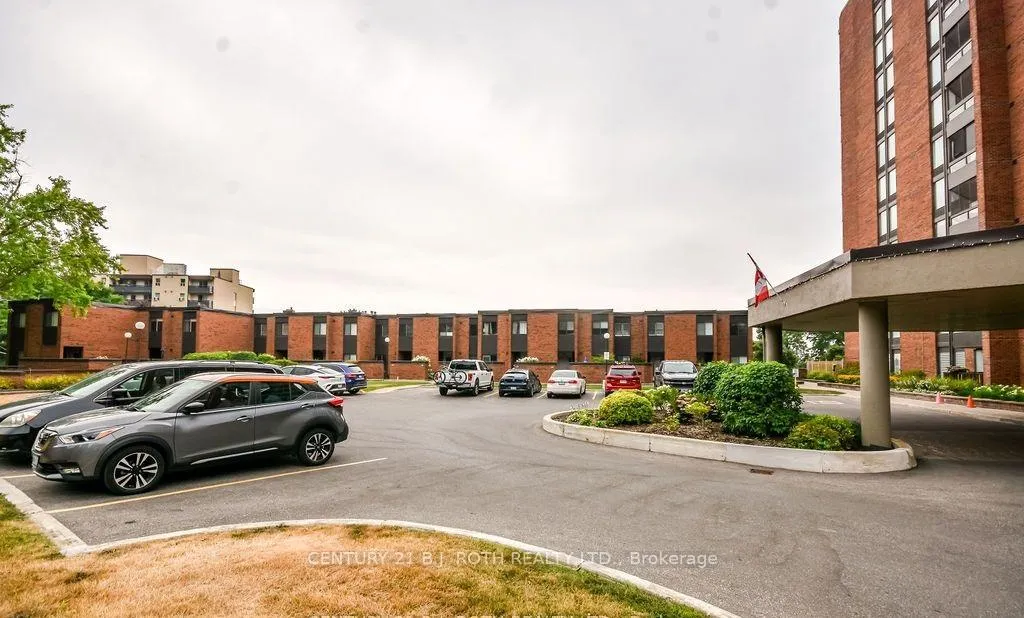Photo 8 of Unit 405, 181 Collier Street, Barrie, North Shore — HOMEH