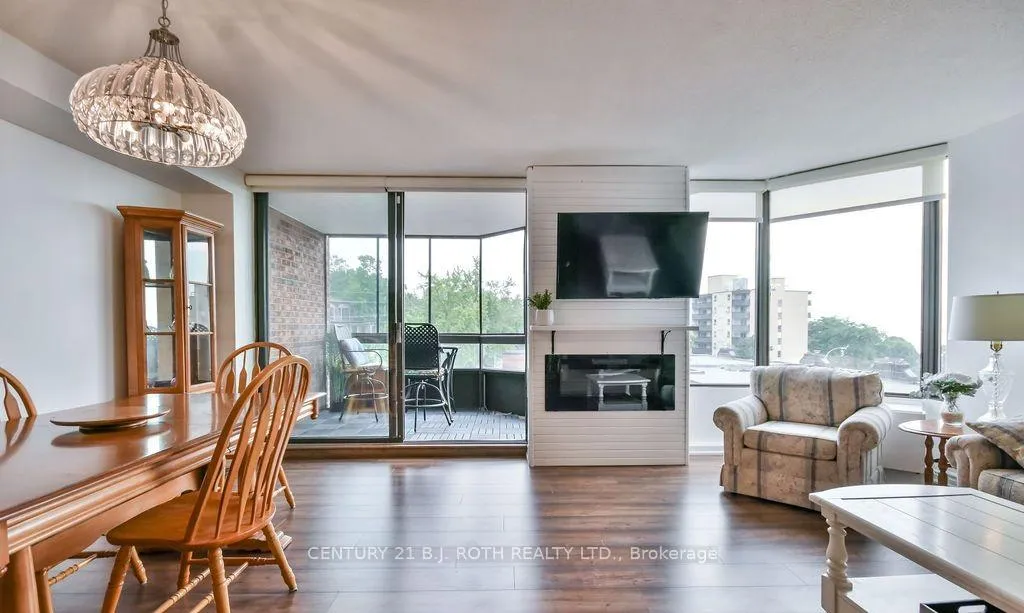 Photo 14 of Unit 405, 181 Collier Street, Barrie, North Shore — HOMEH