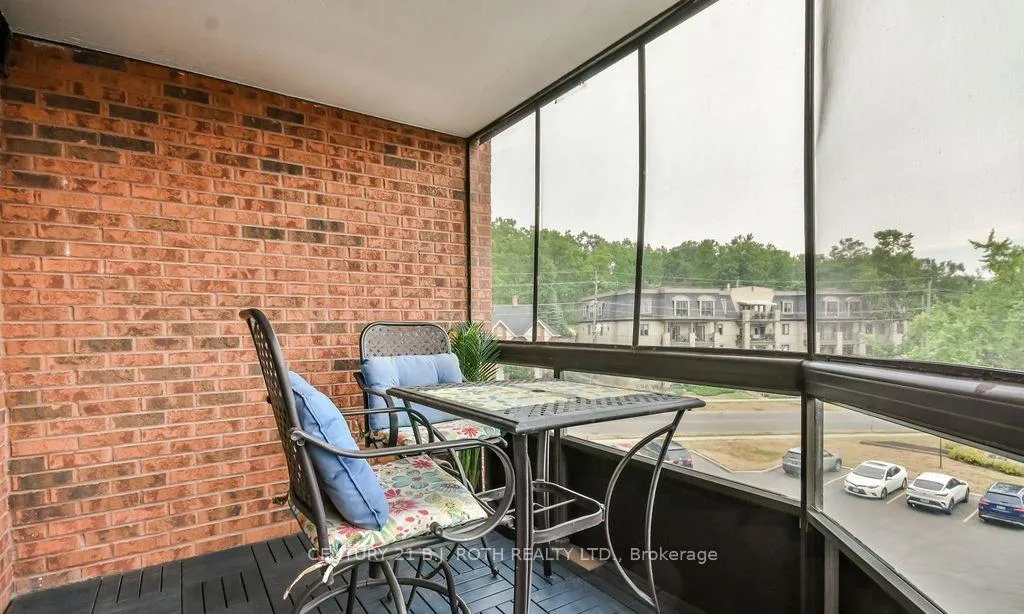 Photo 16 of Unit 405, 181 Collier Street, Barrie, North Shore — HOMEH