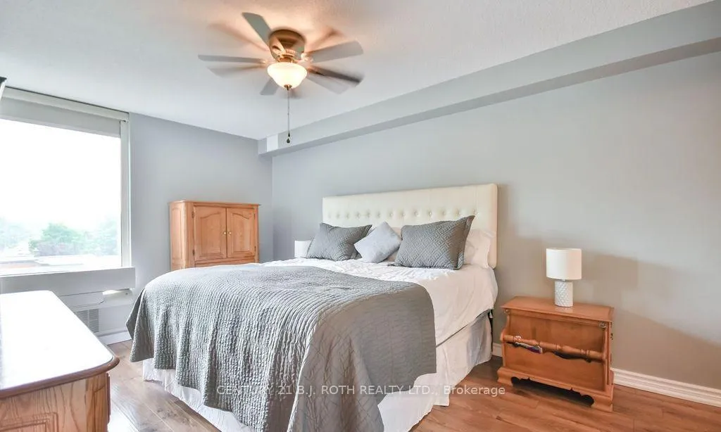 Photo 18 of Unit 405, 181 Collier Street, Barrie, North Shore — HOMEH