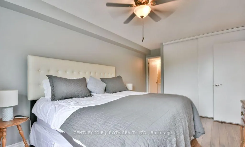 Photo 19 of Unit 405, 181 Collier Street, Barrie, North Shore — HOMEH