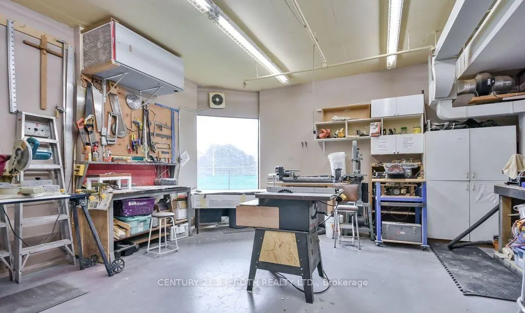 Photo 25 of Unit 405, 181 Collier Street, Barrie, North Shore — HOMEH