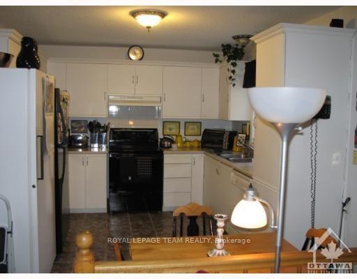 Photo 4 of 3466 Wyman Crescent, Ottawa, Windsor Park Village — HOMEH