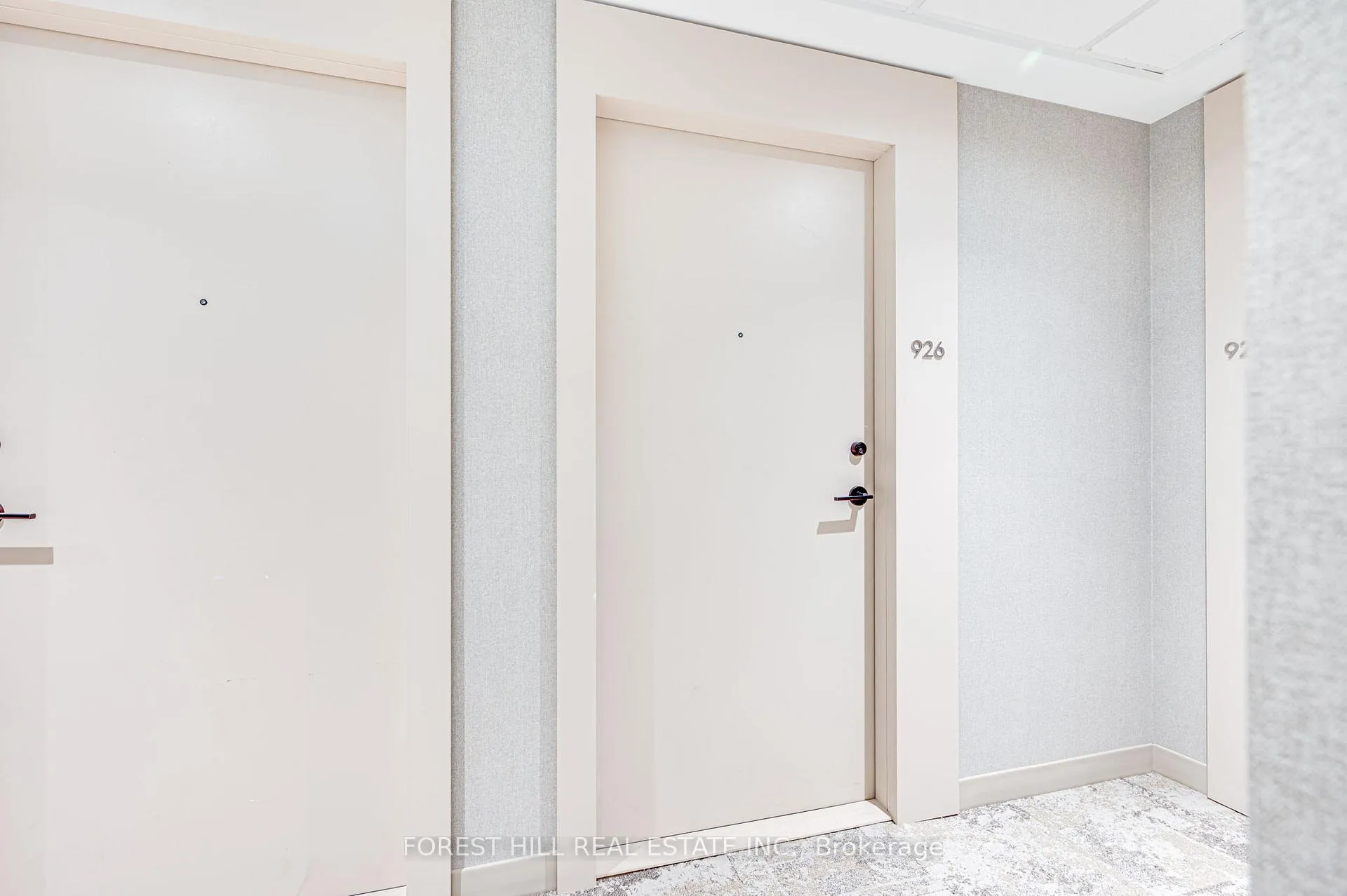 Photo 5 of Unit 926, 2020 Bathurst Street, Toronto, Humewood-Cedarvale — HOMEH