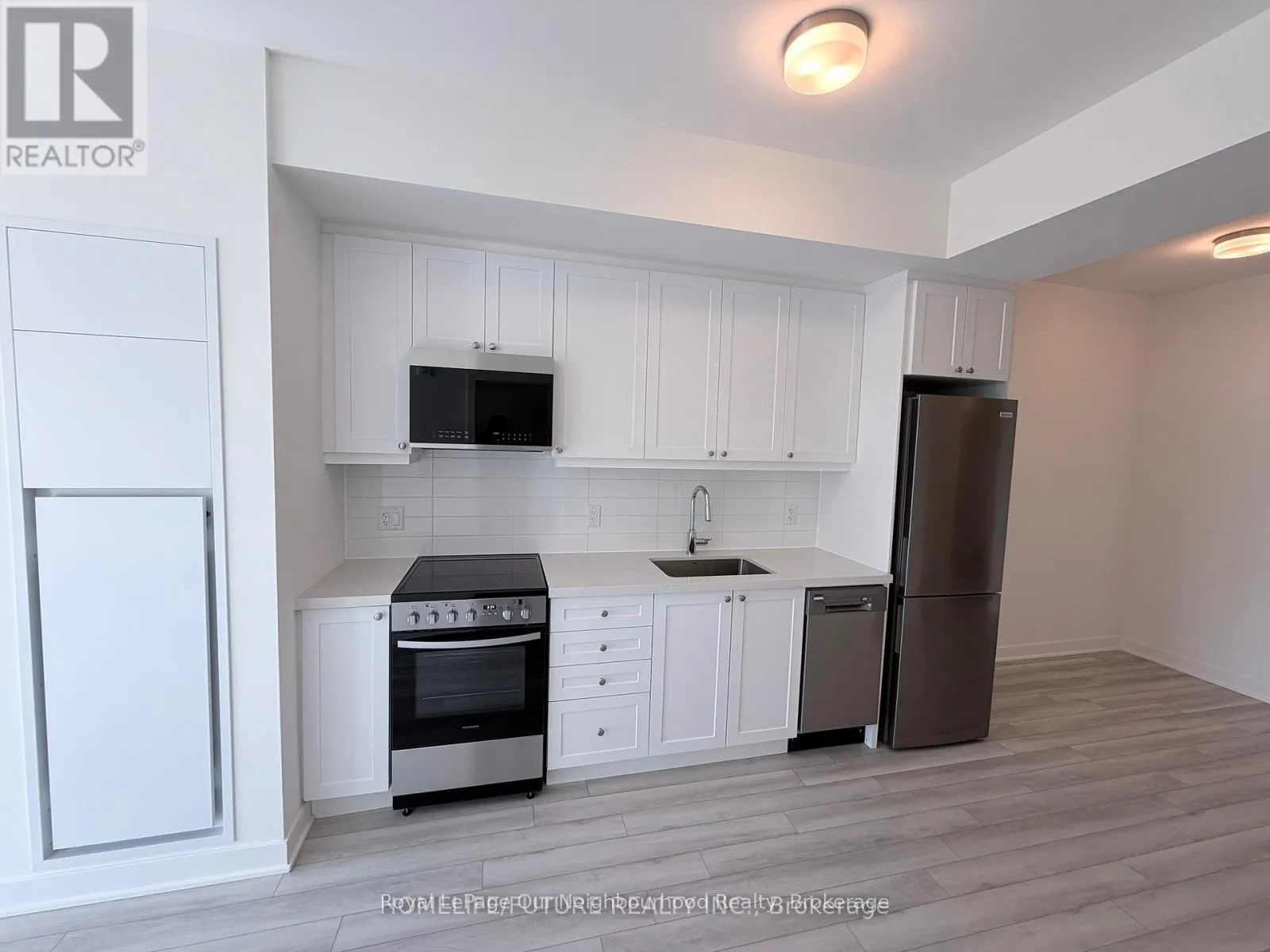 Photo 12 of Unit 604, 51 Clarington Boulevard, Clarington, Bowmanville — HOMEH