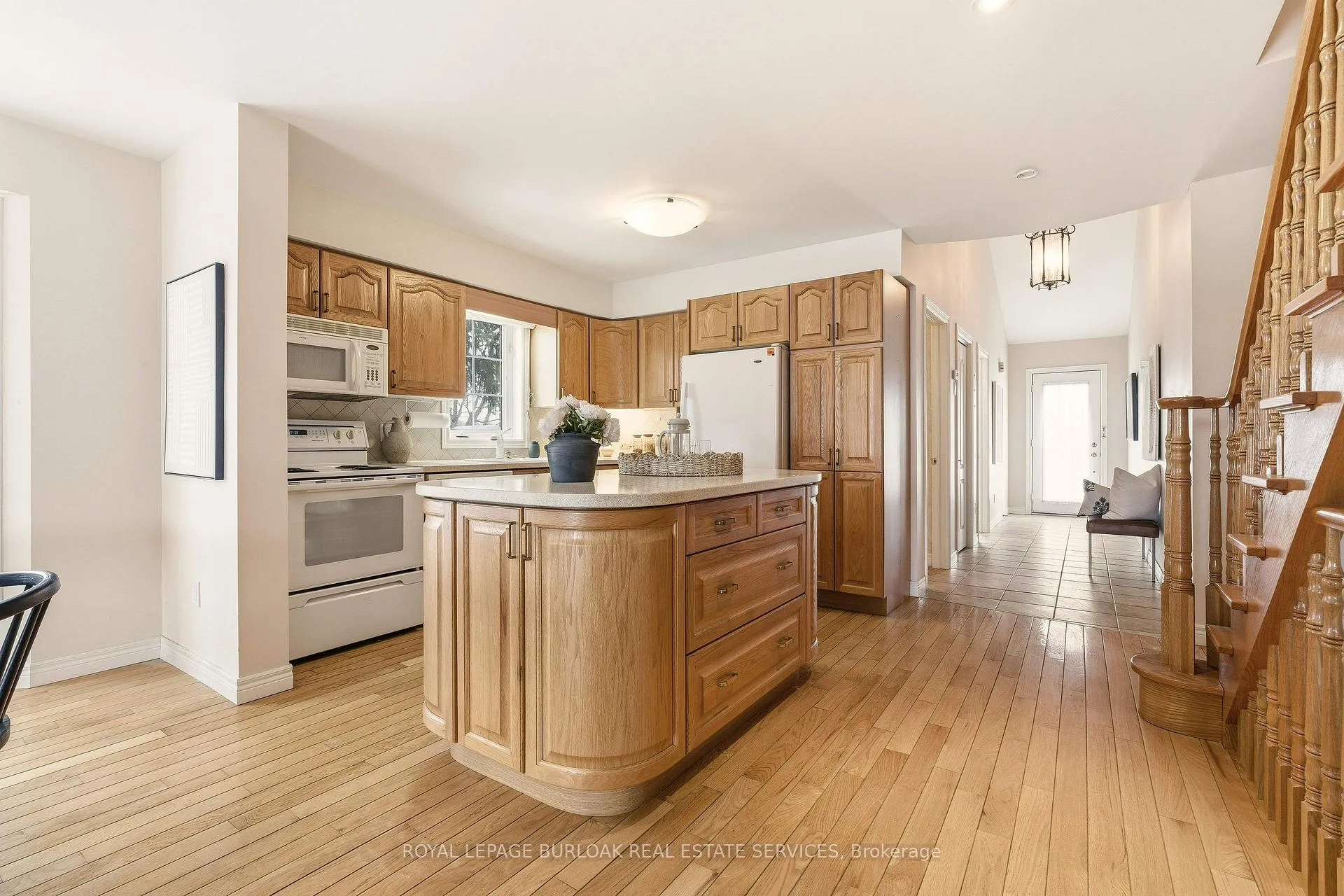 Photo 13 of Unit 30, 47 Main Street N, Hamilton, Waterdown — HOMEH