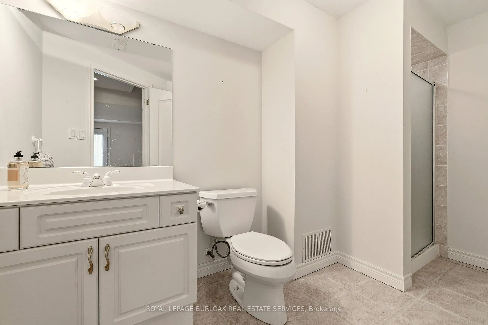 Photo 42 of Unit 30, 47 Main Street N, Hamilton, Waterdown — HOMEH