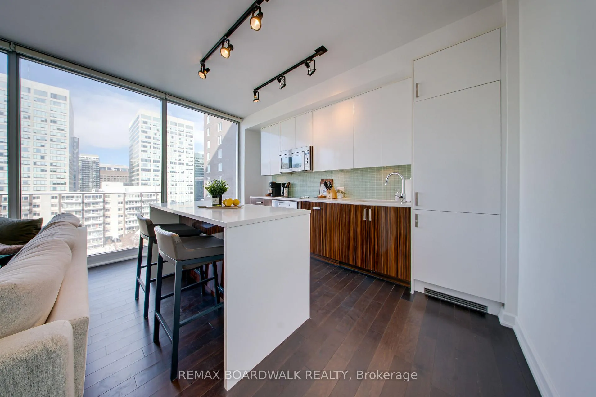 Photo 9 of Unit 803, 300 Lisgar Street, Ottawa, Ottawa Centre — HOMEH