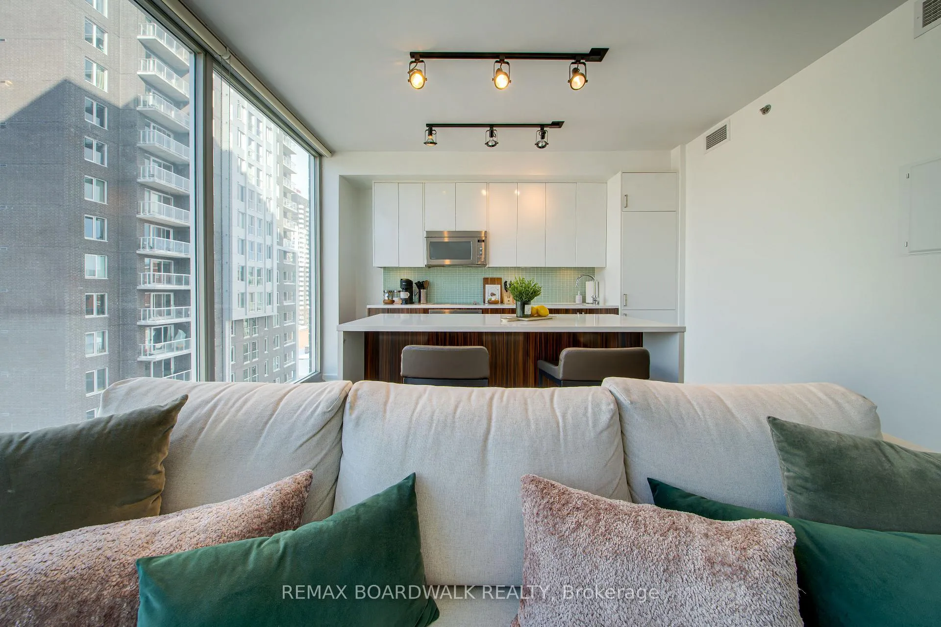 Photo 14 of Unit 803, 300 Lisgar Street, Ottawa, Ottawa Centre — HOMEH