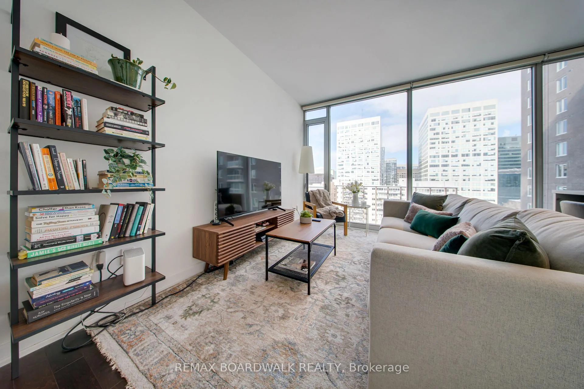 Photo 17 of Unit 803, 300 Lisgar Street, Ottawa, Ottawa Centre — HOMEH