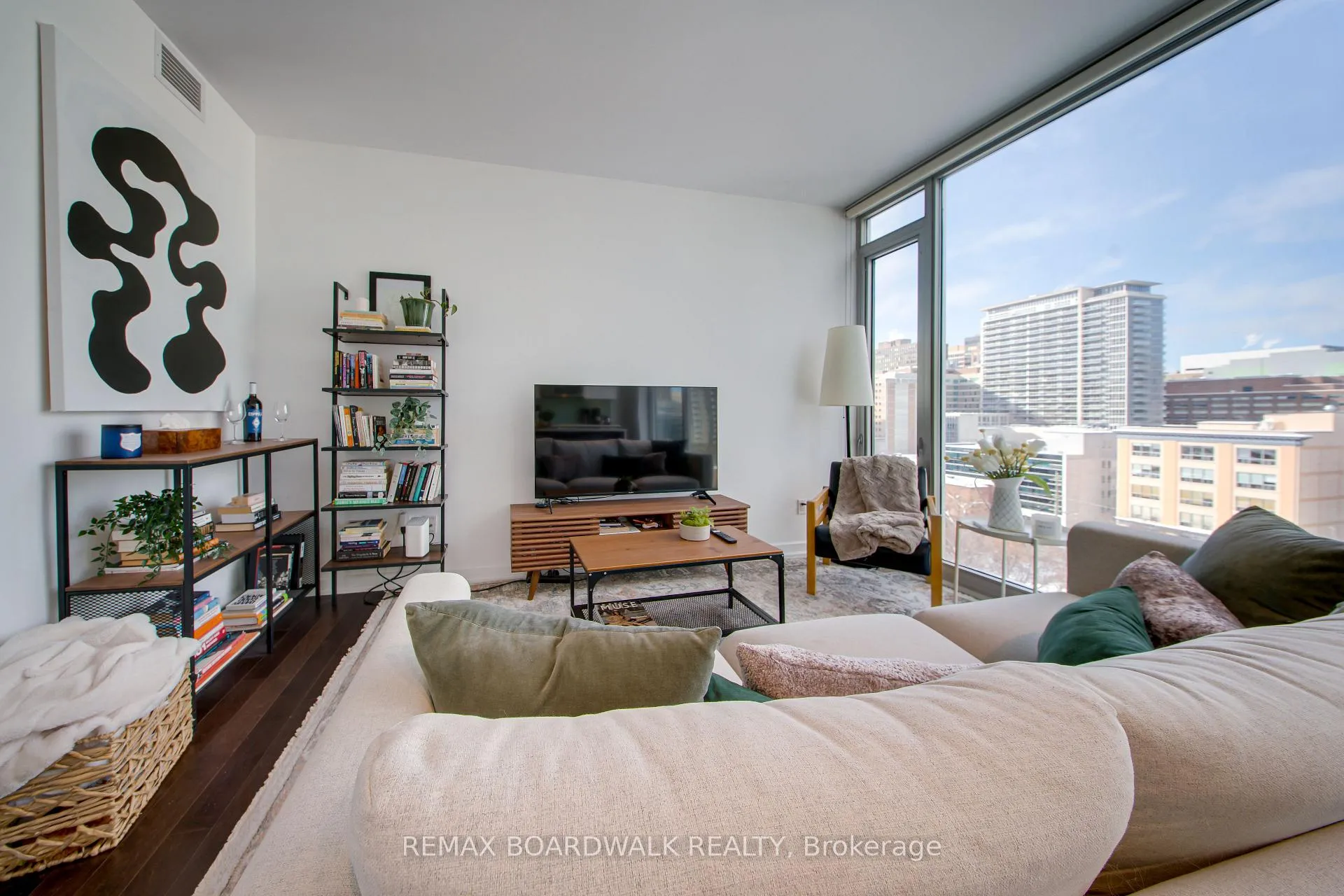 Photo 19 of Unit 803, 300 Lisgar Street, Ottawa, Ottawa Centre — HOMEH