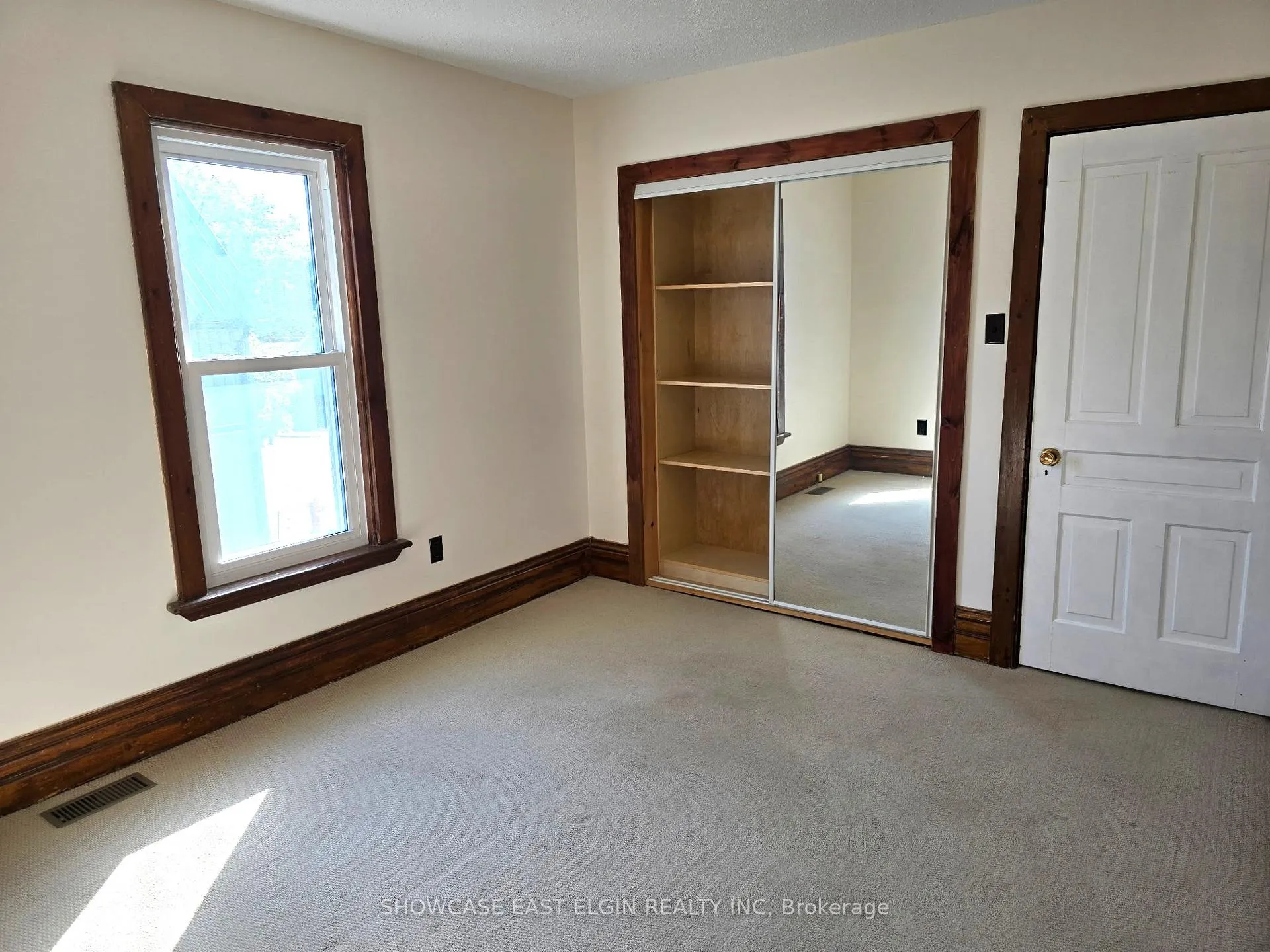 Photo 13 of 45 Pine Street E, Aylmer — HOMEH