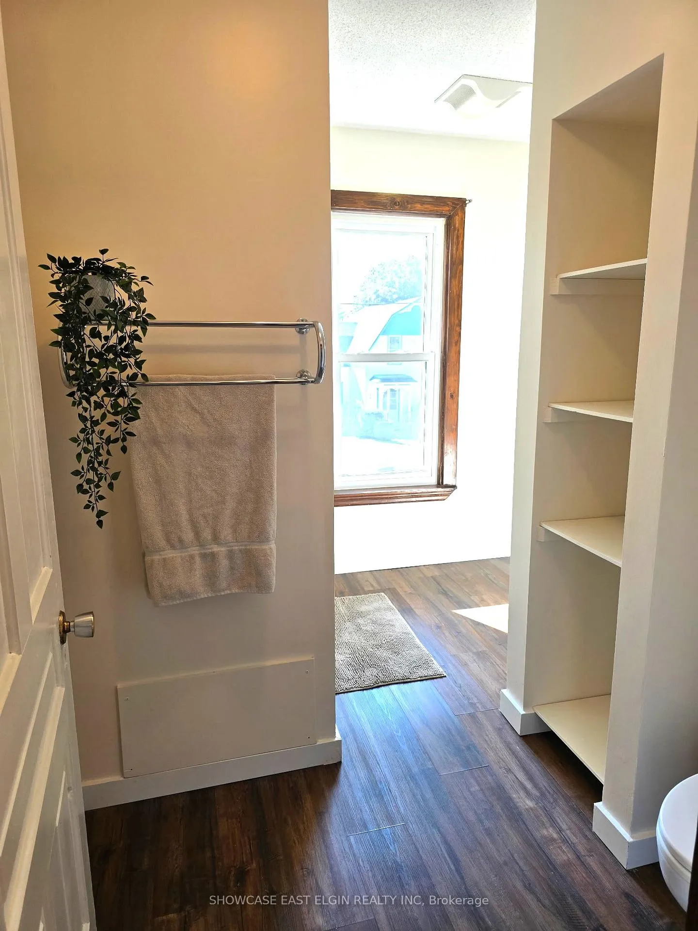 Photo 15 of 45 Pine Street E, Aylmer — HOMEH