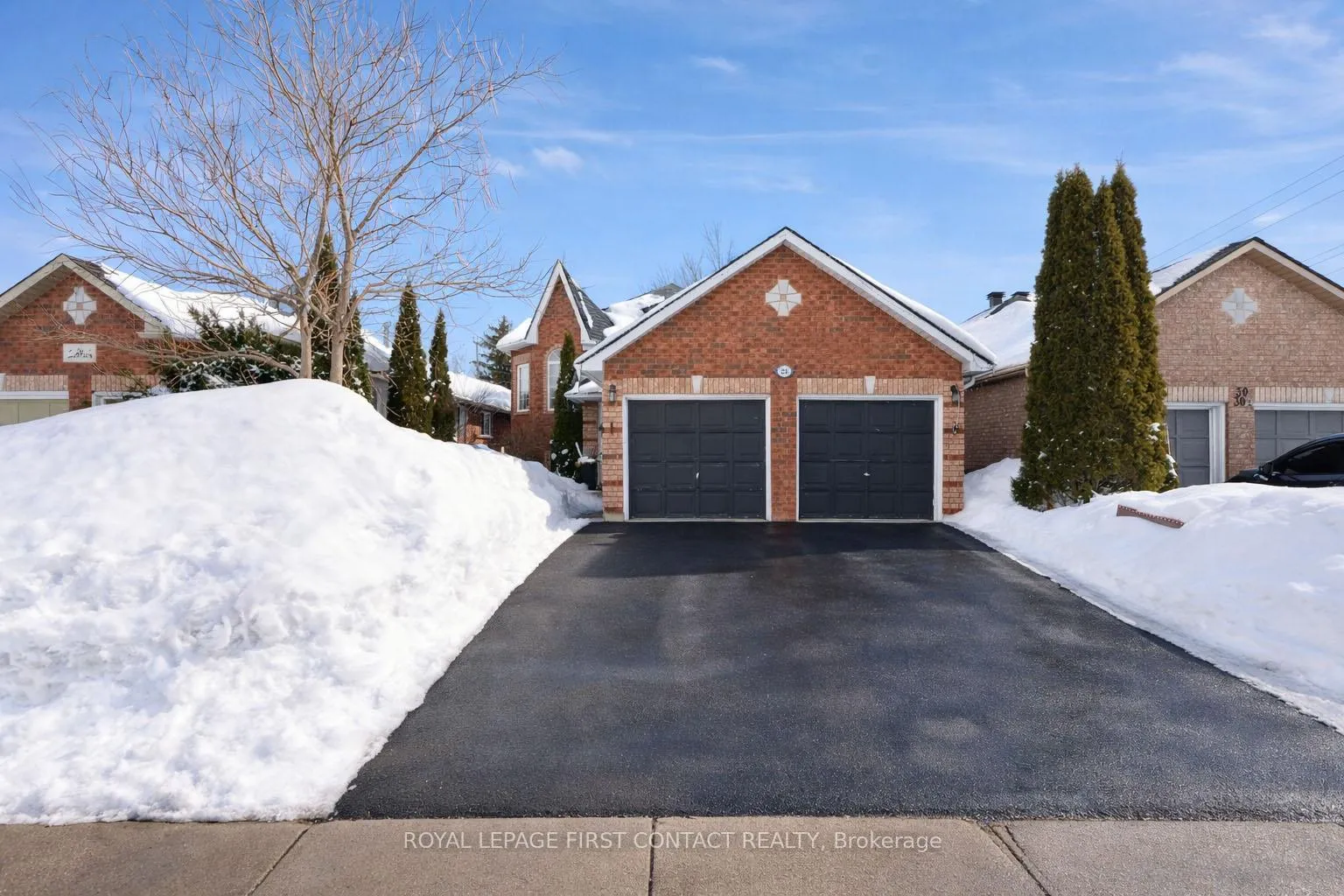 Photo 1 of 28 Hewitt Place, Barrie, Georgian Drive — HOMEH